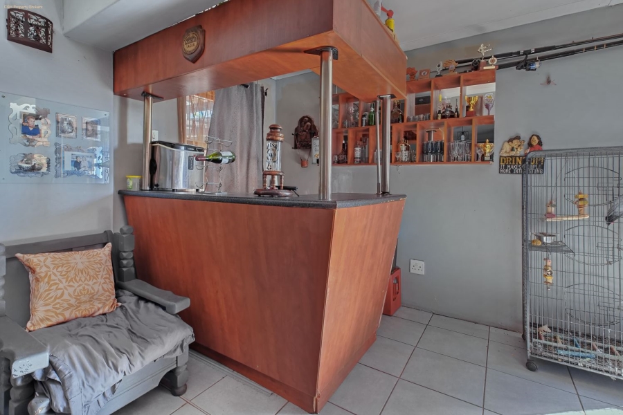 2 Bedroom Property for Sale in Azalea Park Eastern Cape